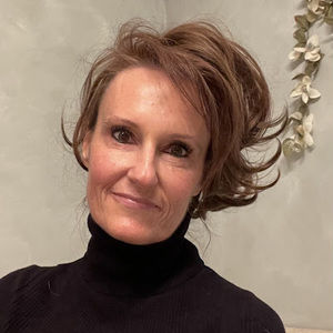 Meet your Posher, Raina